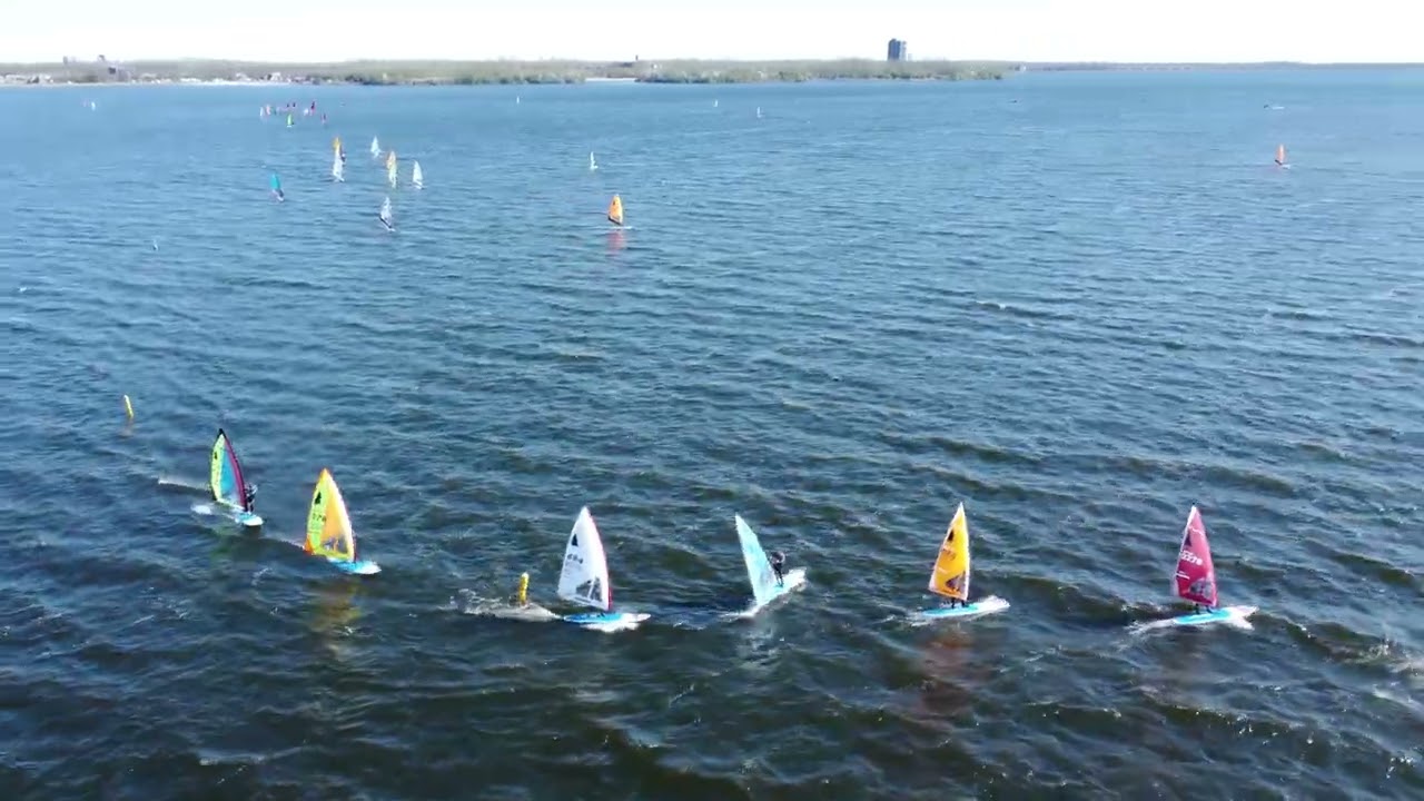Windsurfer LT wedstrijd in Almere, april 2025